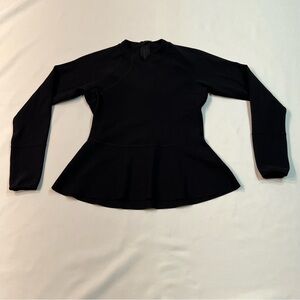 Lululemon Free To Paddle Top
Black Size 6